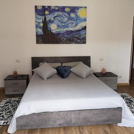 Ai Quattro Ulivi Apartment Peschiera del Garda Luaran gambar