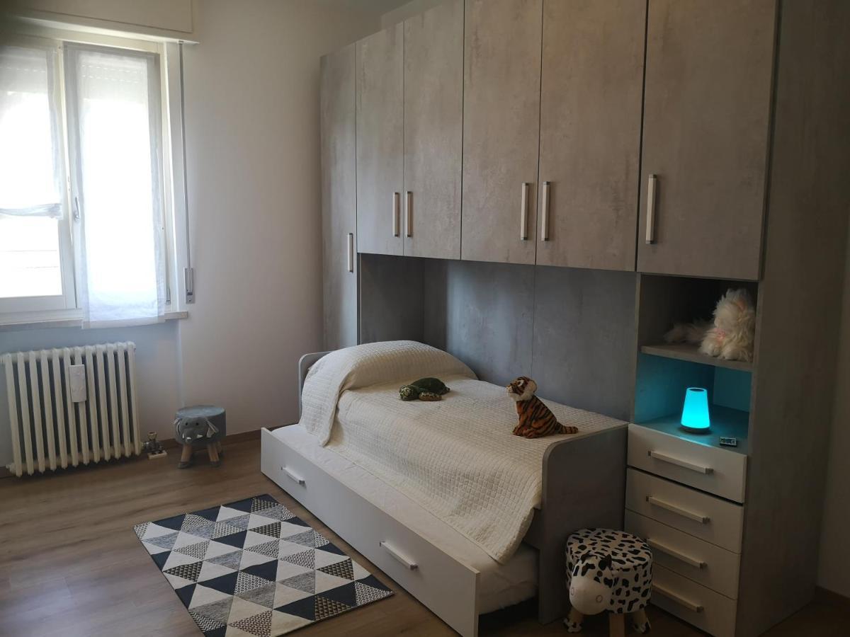 Ai Quattro Ulivi Apartment Peschiera del Garda Luaran gambar